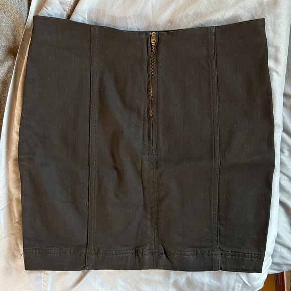 Free People black mini skirt new with tags! - Picture 3 of 5